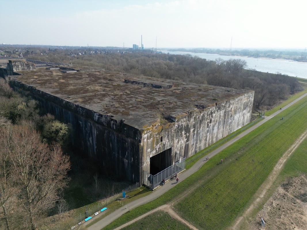 Denkort Bunker Valentin