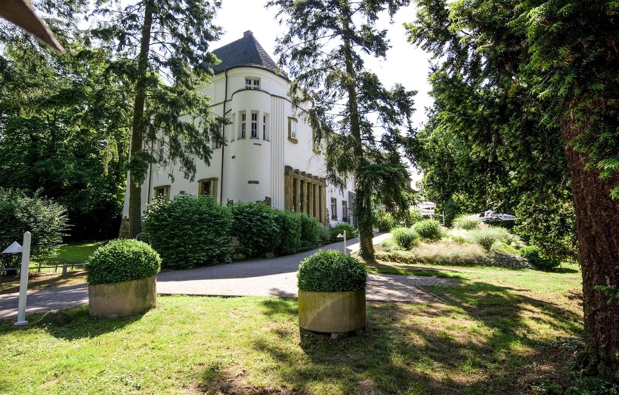 HOFGUT DIPPELSHOF HOTEL- UND RESTAURANT KG