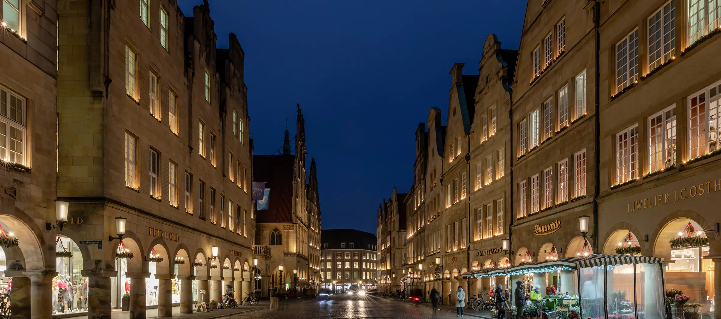 Münsteraner Prinzipalmarkt am Abend